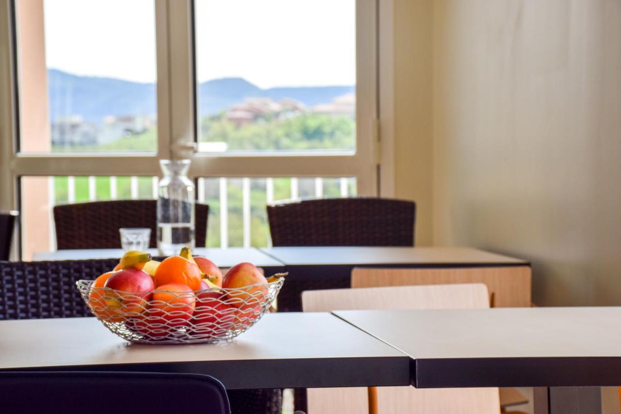 Ibis Budget Millau Viaduc Luaran gambar