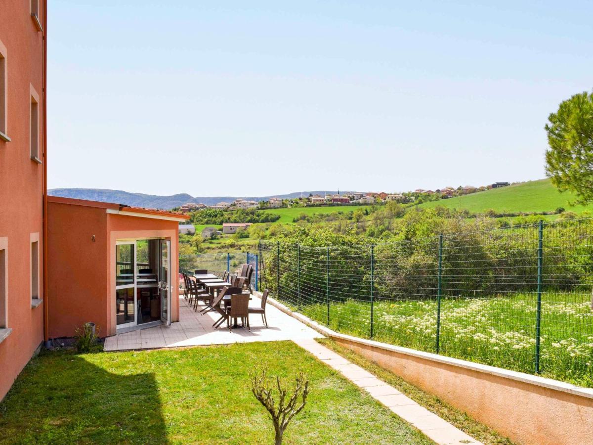 Ibis Budget Millau Viaduc Luaran gambar