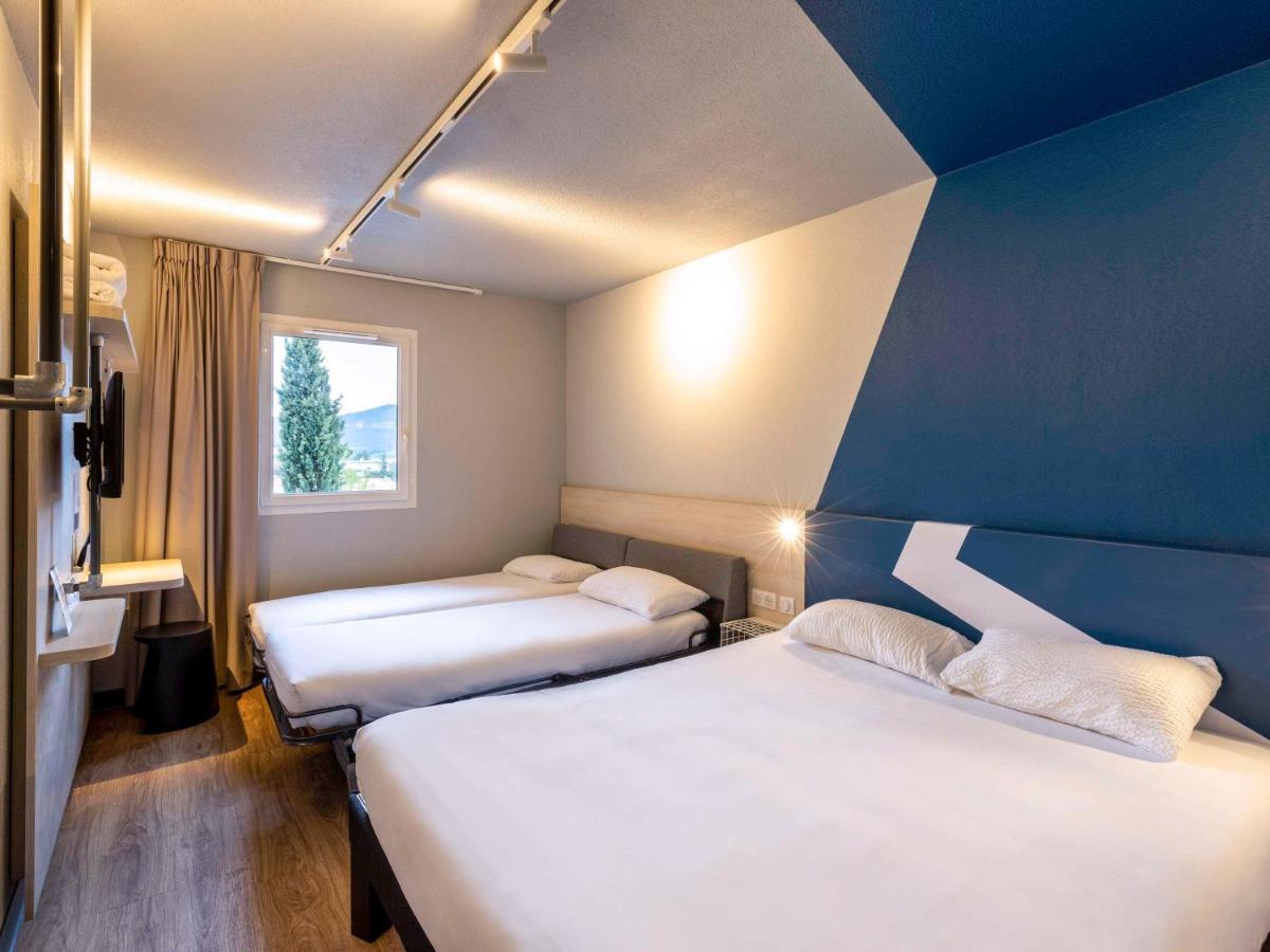 Ibis Budget Millau Viaduc Luaran gambar
